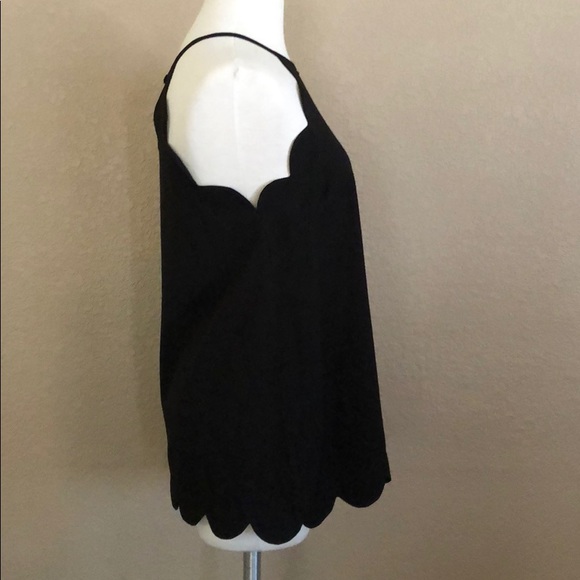 Black Scallop Trim High Neck Tank - Picture 3 of 3